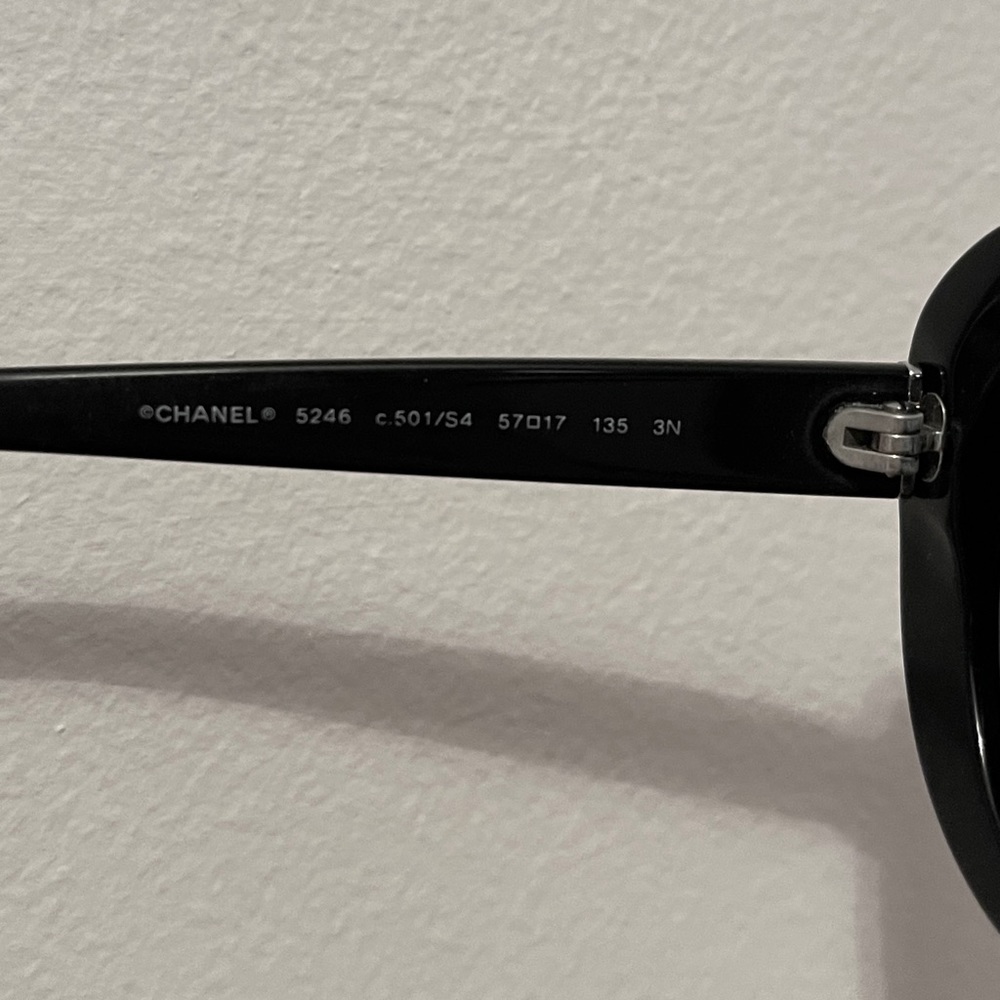 Chanel sunglasses - Picture 4 of 4